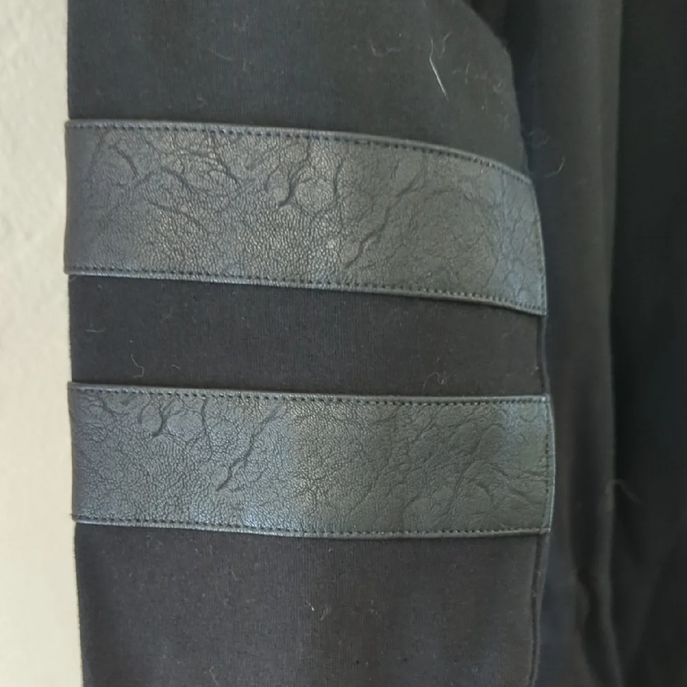 Blanc Noir Black Trench Coat for Women - Picture 9 of 9